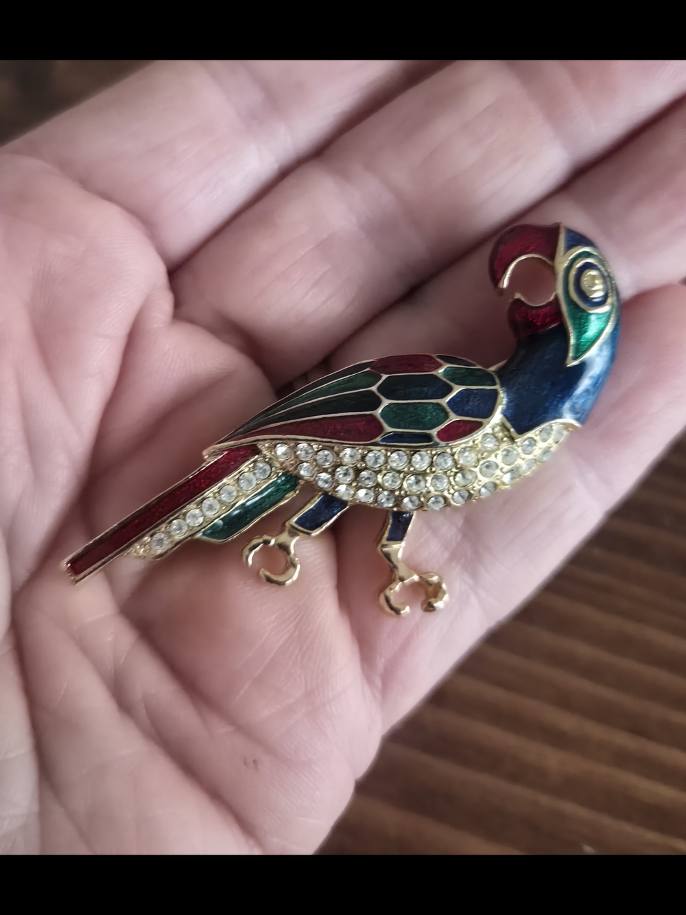 VTG Gold-Tone Parrot Brooch Pin with Red, Green, Blue Enamel W/rhinestones.